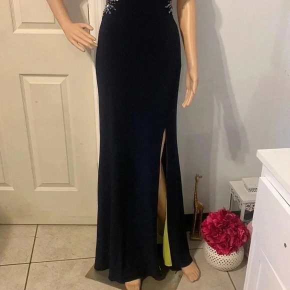 Betsy Adam dress - Picture 3 of 13